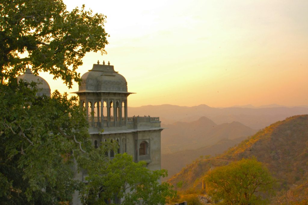 Udaipur – Sunset at the Monsoon Palace
