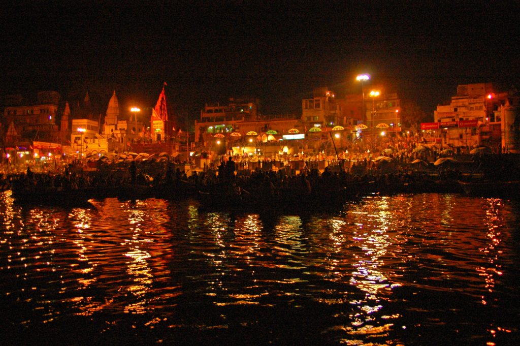 Varanasi – Aarti Ceremony (Agni Pooja) at Dashashwamedh Ghat